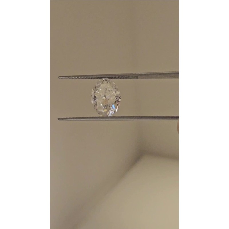 Diament szlif owalny, 3.0ct, SI2, H, GIA 6421906046 Diament szlif owalny, 3.0ct, SI2, H, GIA 6421906046